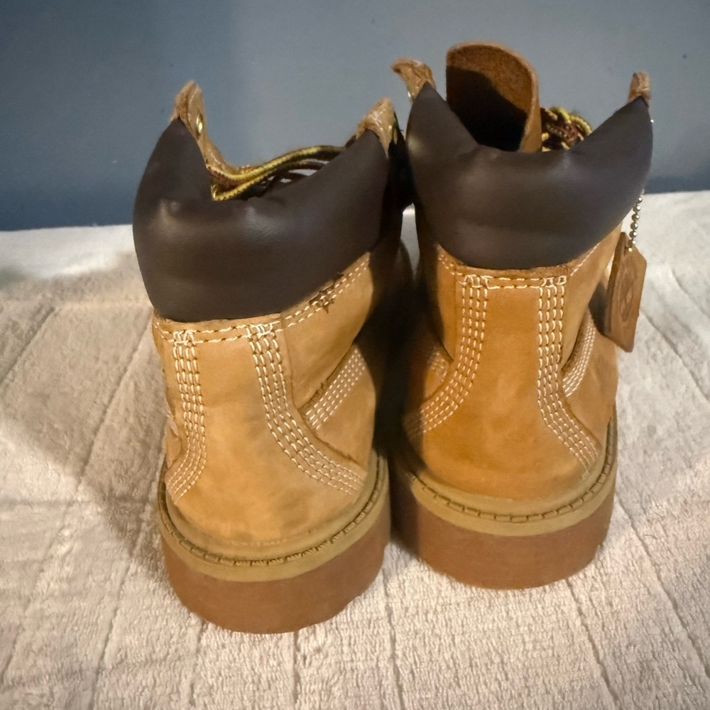 Timberland Wheat Nubuck Boots - Picture 3 of 9